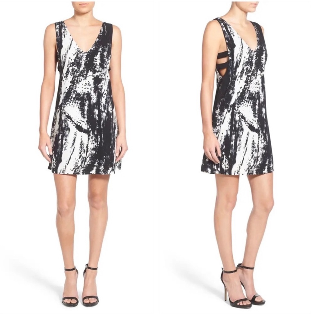 4SI3NNA Side Strap Shift Dress Large